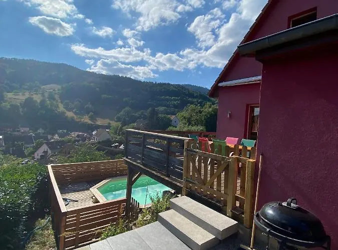 Grande Maison Bi-Familiale, Belle Vue, Piscine